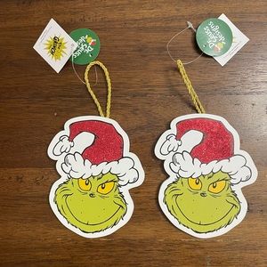 The Grinch Wooden Ornaments with glitter Grinch!